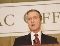Former Defense Secretary William Cohen: Defense spending not changing anytime soon - top government contractors - best government contracting event